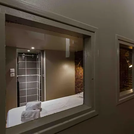 Duplex Climatisé Dans Un Monument Historique